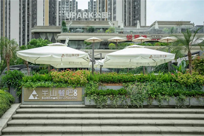 成都半山餐吧   一家時髦創意川菜館裝修設計分析